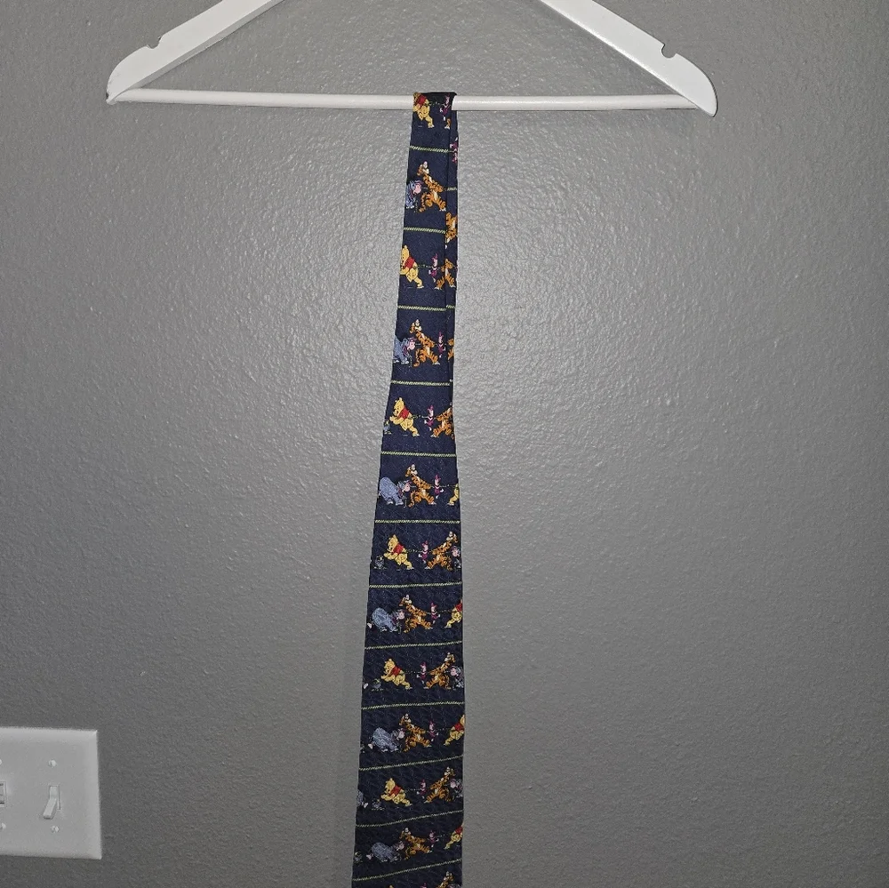 Vintage Winnie The Pooh 100 Acre Collection Tie